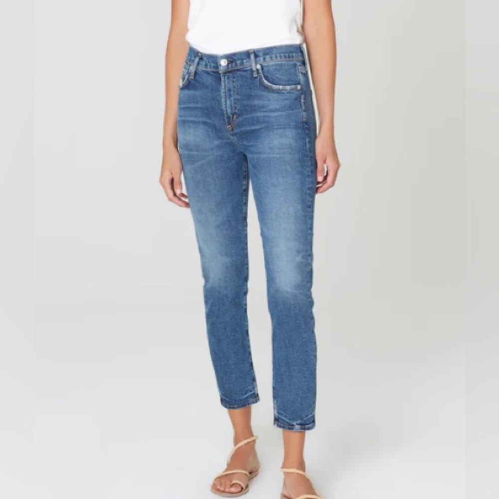 Harlow Ankle Mid Rise Slim Fit in Moments